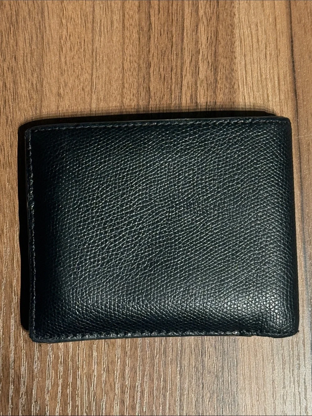 Men's Michael Kors Black Leather Bi-Fold Wallet - Classic Minimal Design